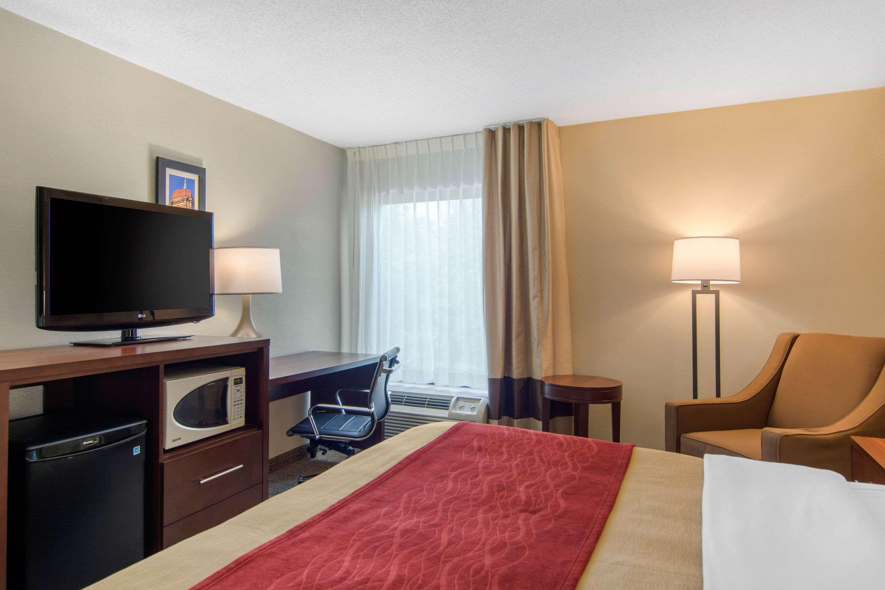Comfort Inn Chester - Richmond South Exteriör bild