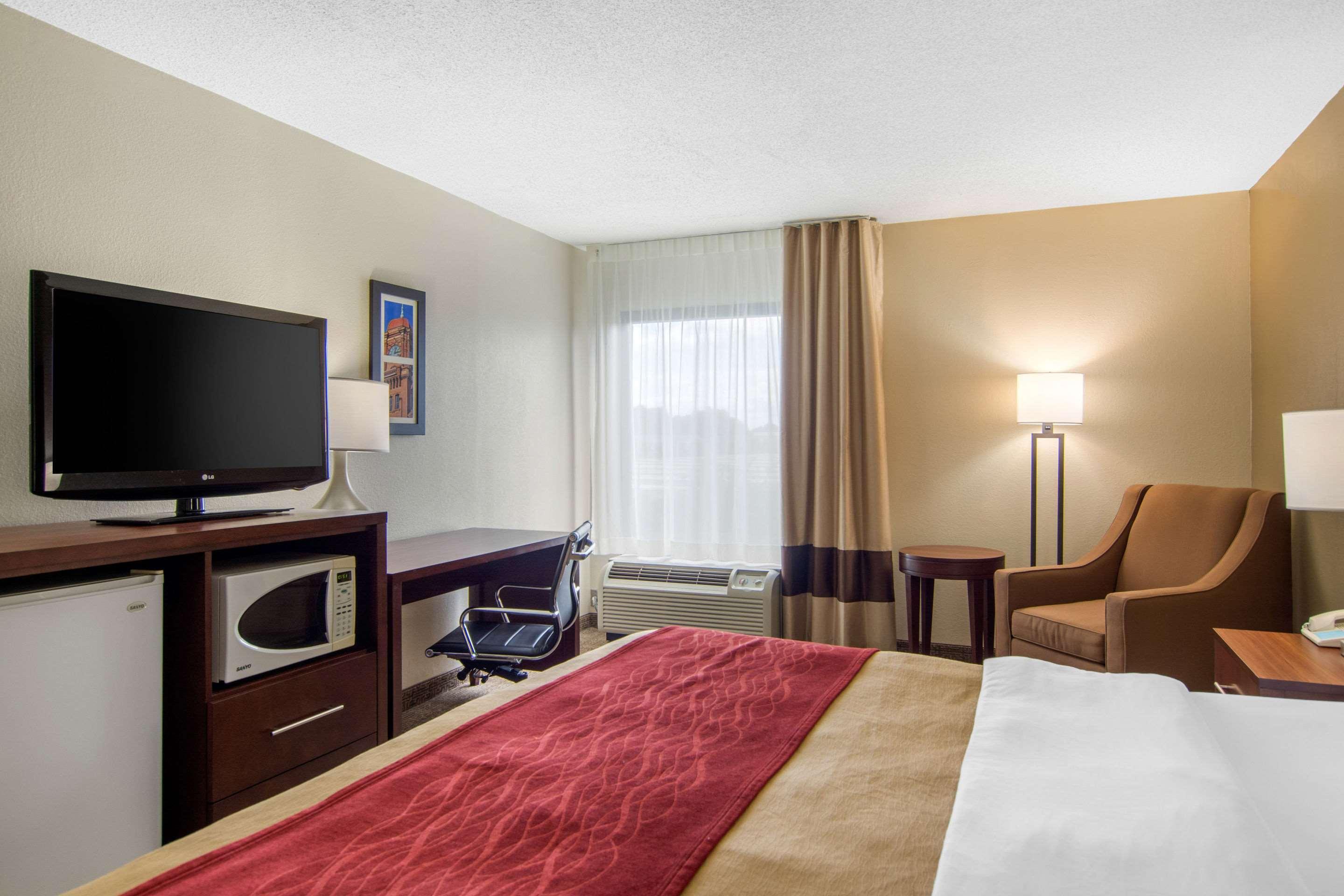 Comfort Inn Chester - Richmond South Exteriör bild